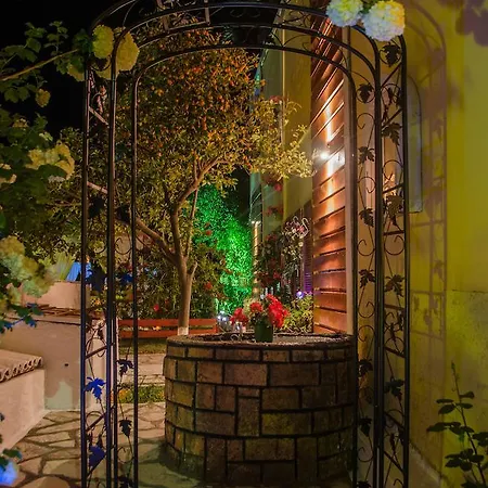 V.a Boutique And Apartment *