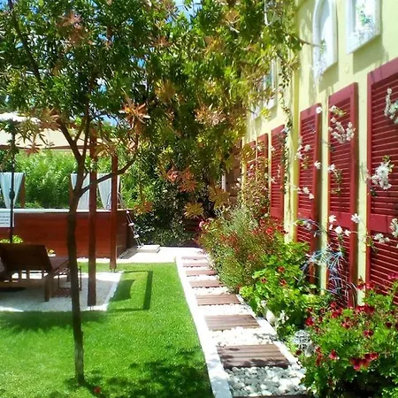 V.a Boutique And Acharavi (Corfu)